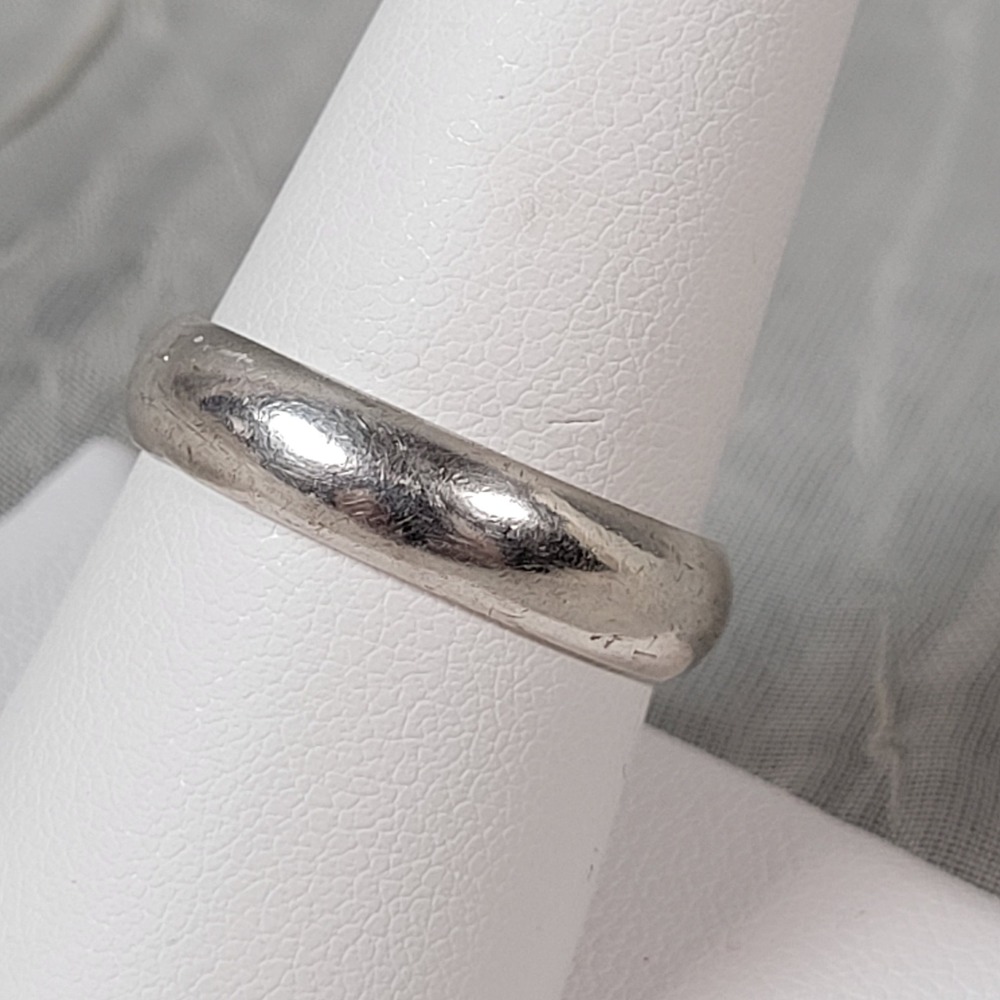MC Sterling Silver Wedding Band Ring Size 8.5 Minimalist Polished Dome